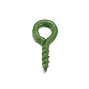Vista macro de un cáncamo de 4x8mm verde hierba con rosca de metal autorroscante