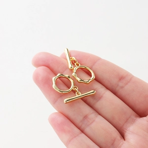 18K vergoldete OT-Knebelverschlüsse mit Hammerschlag-Textur für DIY-Schmucksets