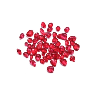 Détail de gravier en verre rouge de 3-8mm pour décoration d'aquarium et loisirs créatifs