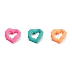 Matte macaron heart-shaped acrylic link rings in pink, teal, and orange colors