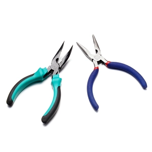 Detalle de alicates para joyería de 5 pulgadas con mangos ergonómicos antideslizantes DIY