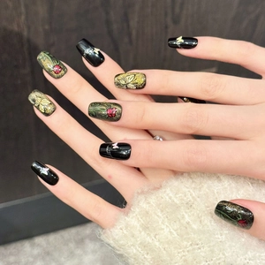 Faux Ongles à Coller Œil de Chat Noir Or Faits à la Main Design Rose Papillon Vintage Long Carré Pour Femme