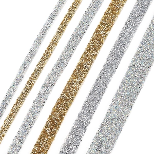 Strisce di strass in resina autoadesive in oro, argento e aurora con 3 larghezze