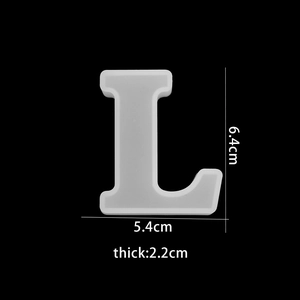 Detailed size view of a 3D letter L silicone mold for resin and DIY crafts