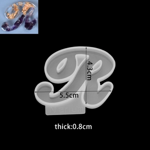 Detail of lowercase R silicone resin mold showing precise dimensions 4.3x5.5x0.8cm