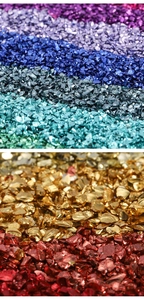 Macro di ghiaia in vetro colorato con riflessi metallici per decorazioni in resina fai-da-te
