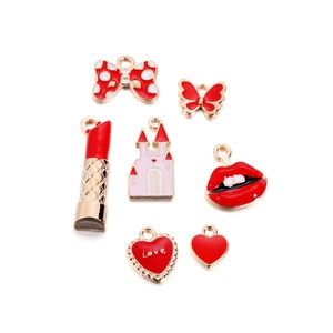 7-teiliges Set aus roten und goldenen Emaille-Anhängern für DIY-Schmuck und Ketten