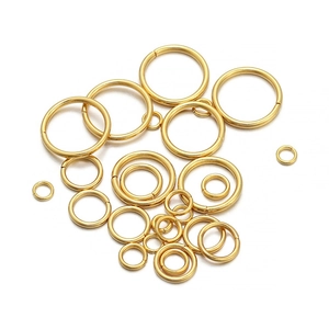 Polierten goldene Edelstahl-Biegeringe in verschiedenen Größen für DIY-Schmuck