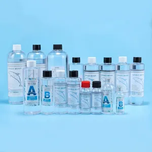 Diverse maten heldere epoxyhars AB lijm sets met hoge transparantie op blauwe achtergrond