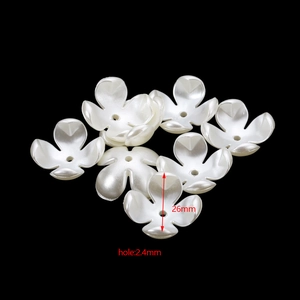 Perle a fiore in ABS da 26mm con foro da 2,4mm per creazione gioielli e accessori moda fai-da-te