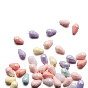 Perles en acrylique à facettes en forme de goutte aux couleurs de macaron pour bijoux