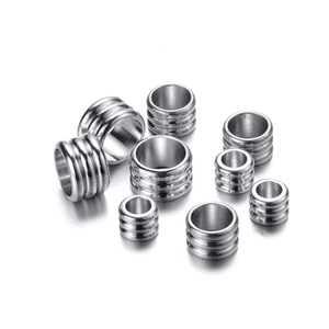 Perles d'espacement cylindriques en acier inoxydable en tailles variées pour bijoux DIY