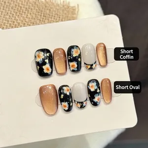 Handmade Retro Gold Flower Press On Nails Maillard Color Cat Eye Gold Foil Floral Design Short Oval Trapezoid Nails For Women