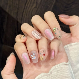 Faux Ongles à Presser Œil de Chat Rose Avec Nœud Papillon 3D Strass Fait à la Main Court Oval Femme Manucure