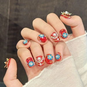 Luxus Rote Künstliche Nägel Zum Aufdrücken Mit 3D Blauen Blumen Künstliche Perlen Strass Vintage Chinesischen Stil Handgefertigte Nägel Damen