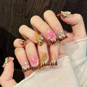 Handmade Tiger Print Pink Flower Press On Nails With 3D Rhinestone Cross Metal Decor Sweet Cool Y2K Style Full Cover Nails
