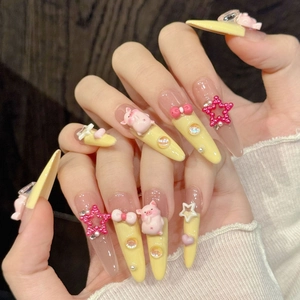 Handmade Cute Piggy 3D Press On Nails Yellow Pink Stiletto Luxury Fake Nails Rhinestones Artificial Pearls For Women Party Jewelry