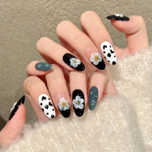 Handmade 3D Flower Cow Print Press On Nails Black White Contrast Color Heart Rhinestone Fake Nails For Women