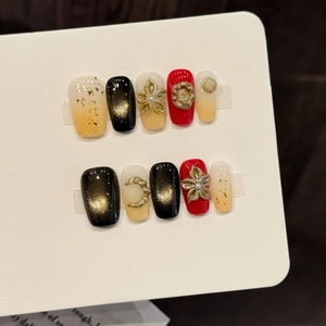 Handmade Press On Nails Vintage Luxury 3D Relief Flower Cat Eye Gold Foil Red Black Gold Contrast Short Coffin Fake Nails