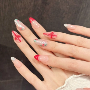 Faux Ongles de Noël Faits à la Main Rouge Nude French Amande Avec Nœud Couronne Paillettes Design pour Femmes Fête