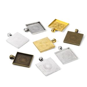 Basi per ciondoli quadrati da 25mm in varie finiture metalliche per gioielli fai da te