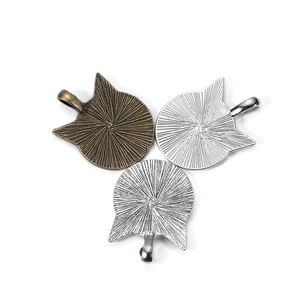 Base per pendente a orecchie di gatto da 25mm in lega bronzo e argento per gioielli DIY
