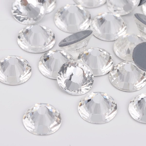 Cristales de vidrio blanco facetado con reverso plateado para arte de uñas y manualidades