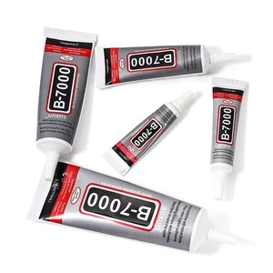 Comparación detallada de pegamento B-7000 en cinco tamaños de 110ml a 9ml con puntas finas