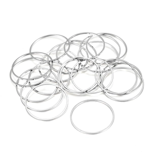 Anneaux fermés en métal argenté poli pour la création de bijoux DIY et boucles d'oreilles