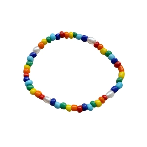 Bracelet en perles acryliques colorées avec résine mélangée et fausses perles blanches