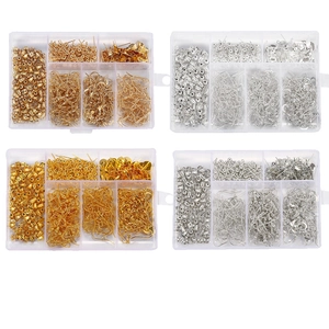 DIY-Ohrring-Schmuckset mit goldenen und silbernen Haken und Steckern in einer Box