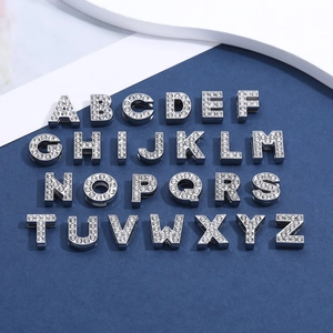 Glänzende Legierung Strass Glas Alphabet Nummer Schieber Charms Für DIY Armband Uhrenarmband Schmuckherstellung Buchstaben Perlen