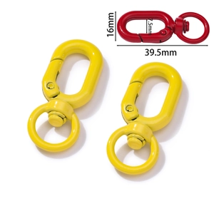 Detailed view of colorful lobster clasps in red and yellow with 39.5mm size dimensions