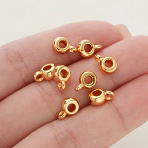 Μακροσκοπική όψη συνδέσμων χαντρών 18K για την κατασκευή χειροποίητων κοσμημάτων DIY