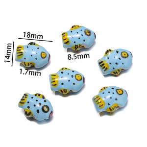 Detailed dimensions of blue ceramic fish beads for DIY jewelry making and crafts