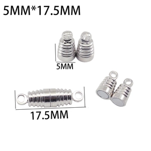 Vista dettagliata di fermagli magnetici argento con diametro 5 mm e lunghezza 17,5 mm
