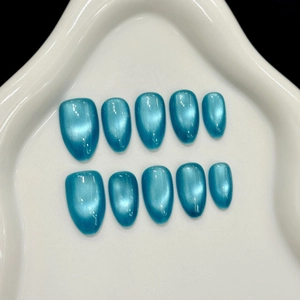 Handmade Blue Cat Eye Press On Nails Shimmer Magnetic Fake Nails Short Almond Shape For Women Daily Wear Elegant Manicure Jewelry