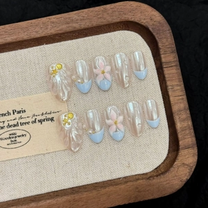 Handmade 3D Flower Artificial Pearl Press On Nails Light Blue French Almond Cat Eye Sea Star Shell Design Fake Nails For Women Daily