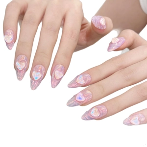 Faux ongles amande rose holographique avec des cœurs 3D effet laser brillant