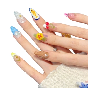 Faux ongles faits main en amande avec motifs 3D d'océan, de fleurs et de fruits