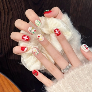 Faux ongles faits main Père Noël et couronne avec flocons de neige rouges