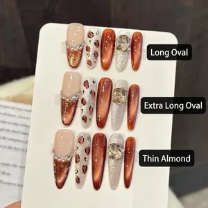 Faux Ongles Imprimé Léopard Peint à la Main Œil de Chat Longs Stiletto Ovales Luxe Strass Paillettes pour Femmes Fête