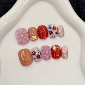 Handmade Press On Nails Set 3D Floral Artificial Pearl Gold Foil Design Japanese Sweet Short Round False Nails For Women Decoration