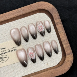 Handmade Cat Eye Press On Nails With 3D Flower Artificial Pearl Rhinestone Gradient French Almond Fake Nails For Women Decorative