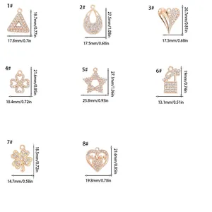 Gedetailleerde maattabel voor 10 stuks roségouden strass hangers in diverse geometrische vormen