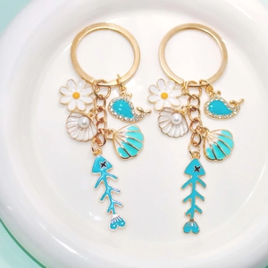Creative Marine Theme Keychain Gold Zinc Alloy Enamel Shell Starfish Whale Fish Bone Daisy Rhinestone Bag Charm For Women Gift