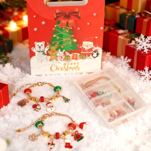 Christmas DIY Beaded Bracelet Jewelry Making Kit For Kids Gold Alloy Enamel Charms Santa Reindeer Bracelet Gift With Box Bag