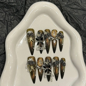 Gothic Black Gold Cat Eye Handmade Press-on Nails Set 3D Butterfly Black Rose Rhinestone Artificial Pearl Stiletto False Nails