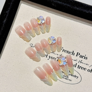 Faux Ongles 3D Faits Main Fleur French Dégradé Rose Nude Strass Künstliche Perle Relief Ongles Trapèze Longs Pour Femmes