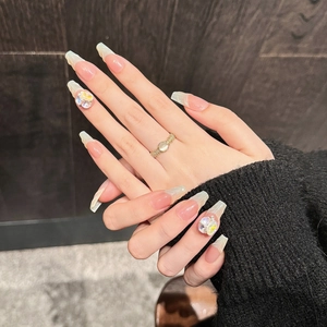 Faux ongles Rainbow Macchiato avec fleurs 3D, strass et dégradé French manucure long